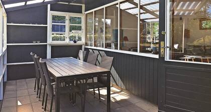 6 Person Holiday Home in Hojslev