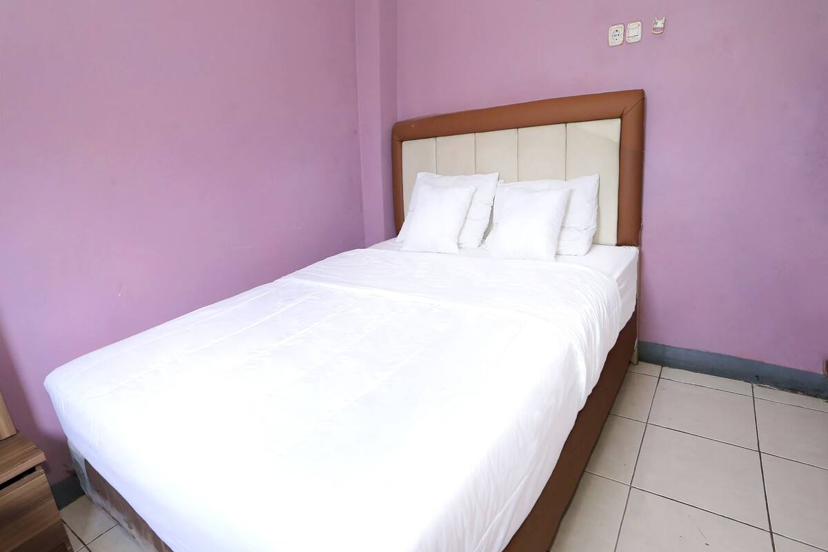 double room | bed sheets