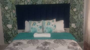 基本雙人房 | 熨斗/熨衣板、免費無線上網