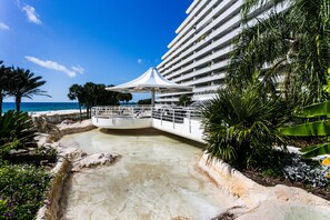 Property grounds - West 1102 2 Bedroom Gulf Front Condo with Stunning Views! (Pensacola)