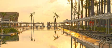 2 indoor pools, 7 outdoor pools, pool umbrellas, sun loungers