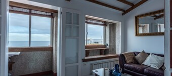 Penthouse with terrace and sea views.