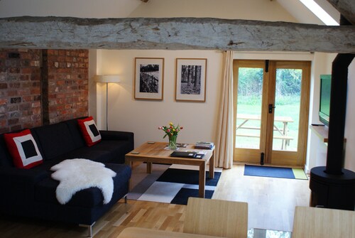 Light and airy stylish barn conversion set in peaceful countryside.