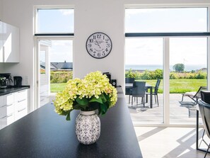 House | Interior - 10 Person Holiday Home in Sjolund (Sjølund)