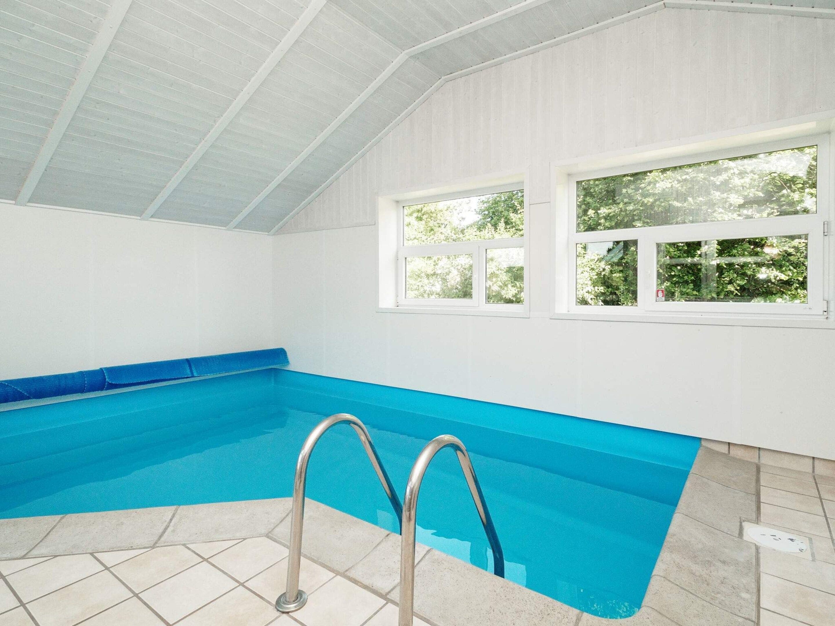 Hus | Pool | Indendørs pool, udendørs pool