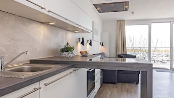 Departamento | Cocina privada | Refrigerador