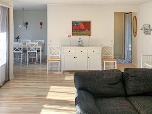 House | Tempat makan