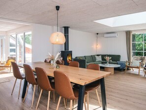 House | Interior - 8 Person Holiday Home in Henne (Henne)