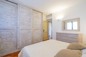 4 Schlafzimmer, Bügeleisen/Bügelbrett, kostenloses WLAN, Bettwäsche