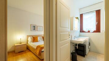 1 Schlafzimmer, BĂŒgeleisen/BĂŒgelbrett, kostenloses WLAN, BettwĂ€sche