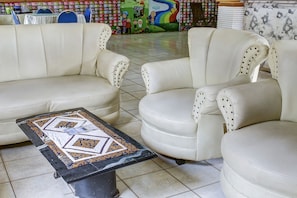 Lobby - OYO 90316 Hotel Candri Pelaihari (Pelaihari)