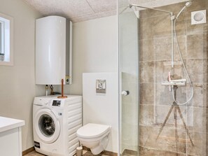 House | Bathroom - 6 Person Holiday Home in Laeso-by Traum (Læsø)
