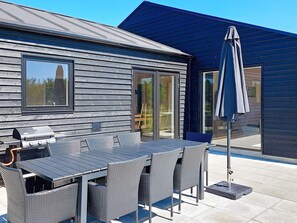 House | Outdoor dining - 8 Person Holiday Home in Albaek (Aalbaek)