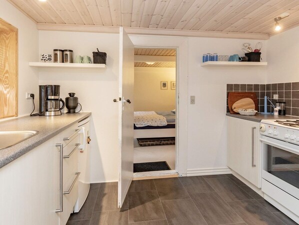 Private kitchen - 6 Person Holiday Home in Laeso (Læsø)