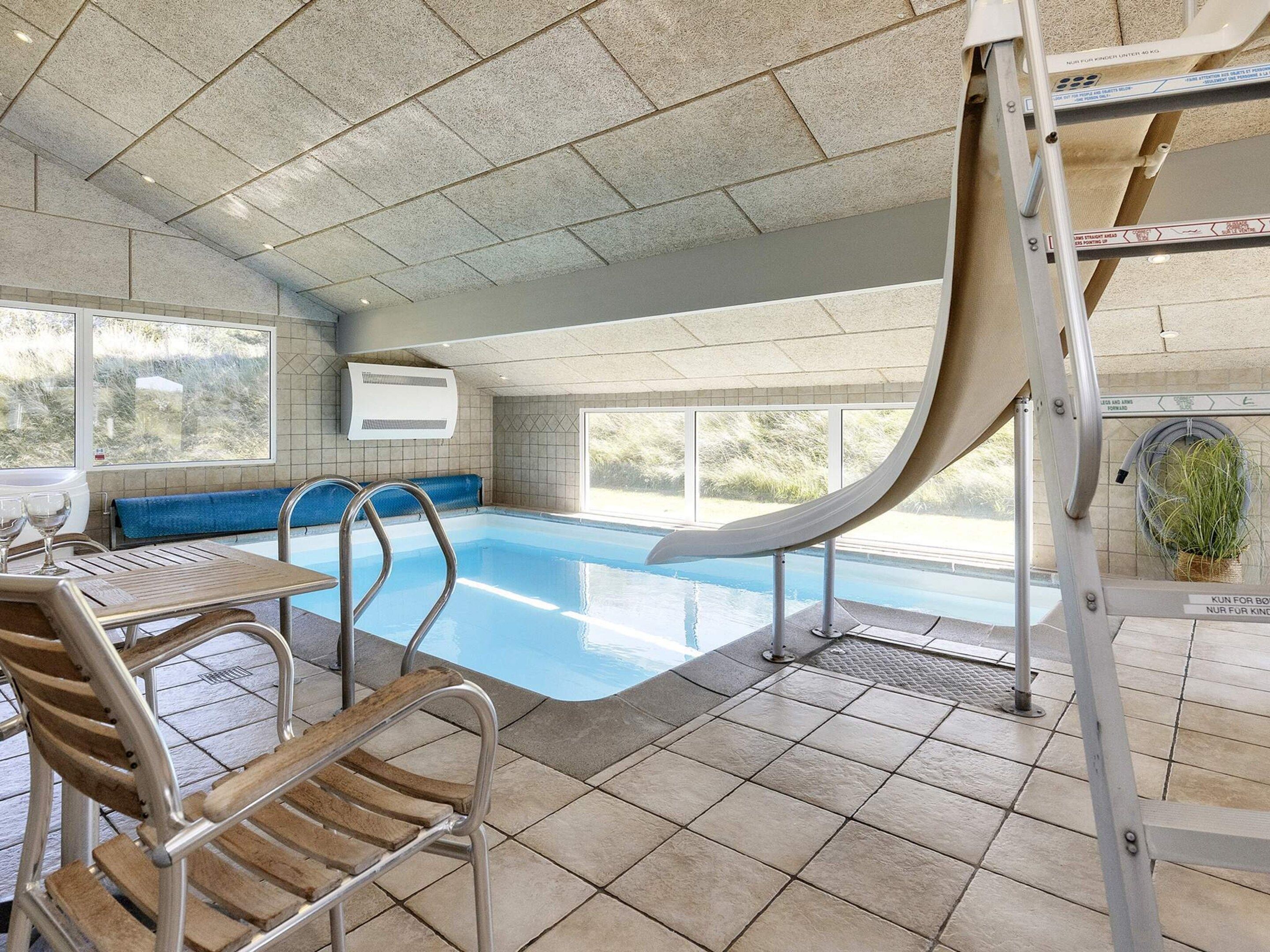 House | Pool