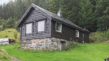 ู
ูุฒู | ุงูู
ูุดุฃุฉ ู
ู ุงูุฎุงุฑุฌ