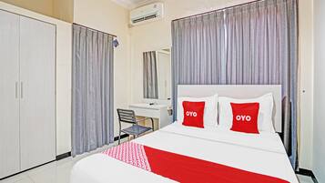 Doppia Deluxe | Una scrivania, postazione laptop, tende oscuranti, Wi-Fi gratuito