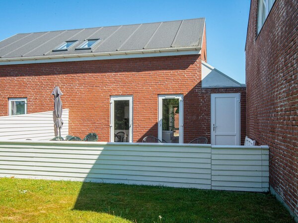 6 Person Holiday Home In Romo - Rømø