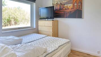 House | 4 bedrooms, individually furnished