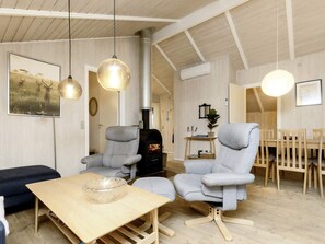House | Dining - 6 Person Holiday Home in Idestrup (Idestrup)