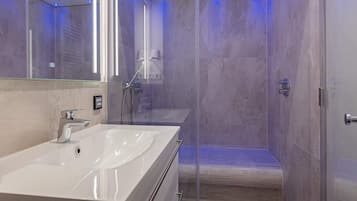 Apartment | Bathroom