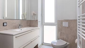 Apartment | Badezimmer