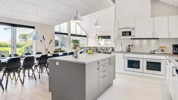 House | Private kitchen