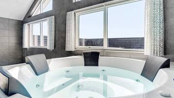 House | Spa treatment