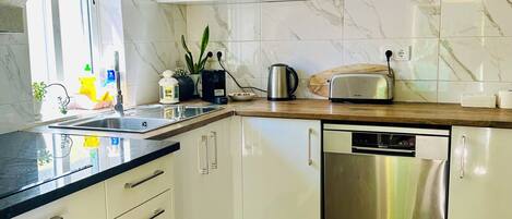 Microwave, oven, stovetop, dishwasher