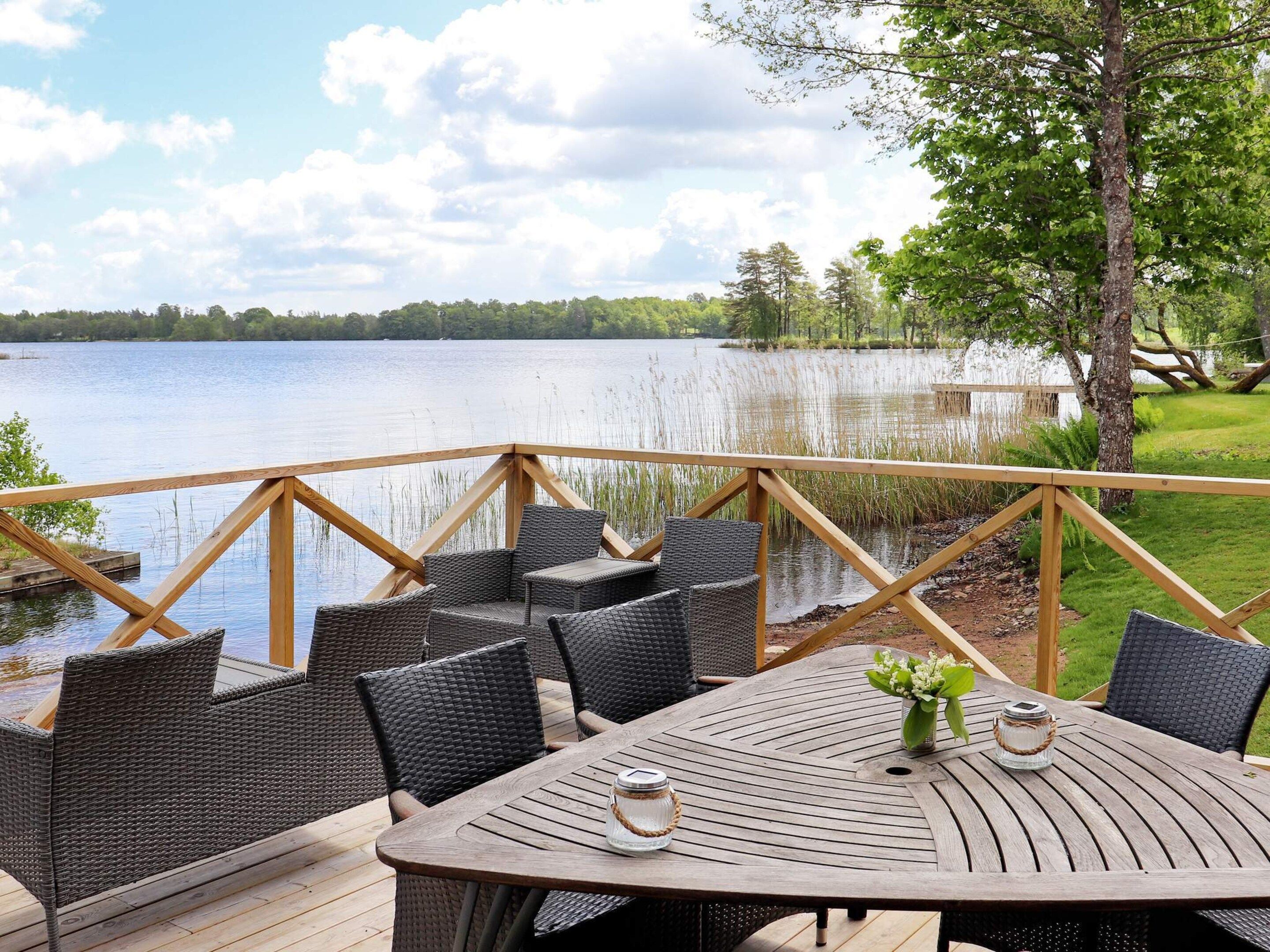 House | Outdoor dining