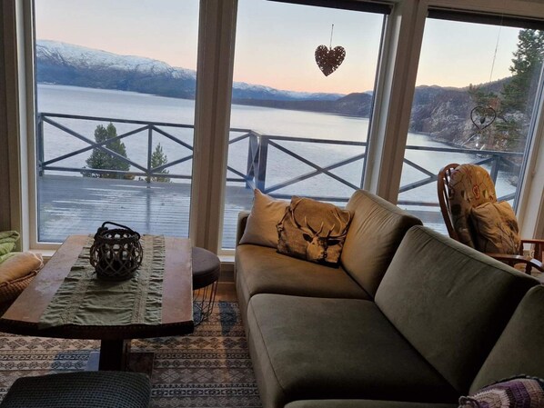 House | Living area - 4 Person Holiday Home in Sorstraumen (Kvaenangen)