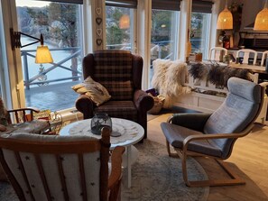 House | Living area - 4 Person Holiday Home in Sorstraumen (Kvaenangen)