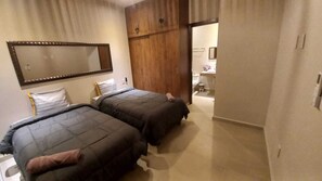 3 Schlafzimmer, Bügeleisen/Bügelbrett, kostenloses WLAN, Bettwäsche
