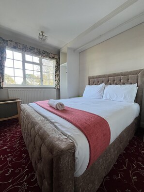 Casa | 4 habitaciones, tabla de planchar con plancha y wifi gratis