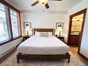 2 bedrooms, iron/ironing board, free WiFi, bed sheets - Updated, Village Corner Condo! Parking, Pool & Spa (Mammoth Lakes)