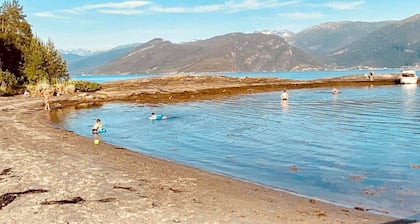 6 Person Holiday Home in Torrvikbygd