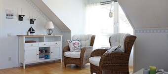 Cozy Family Cottage Near the Sea