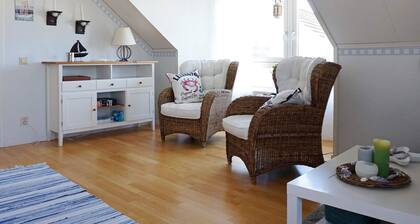 Cozy Family Cottage Near the Sea