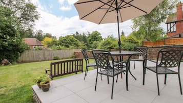 Cottage | Outdoor dining