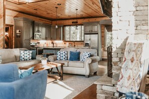 Smart TV, fireplace, ping pong