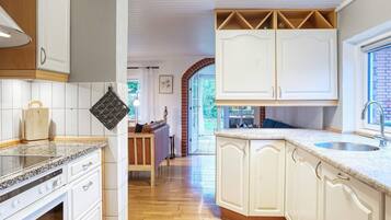 House | Private kitchen