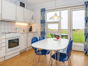 House | Private kitchen - 6 Person Holiday Home in Hojer (Højer)
