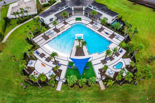 Must-See Renovation! Stunning Accessible Pool - Prime Resort Disney Location!