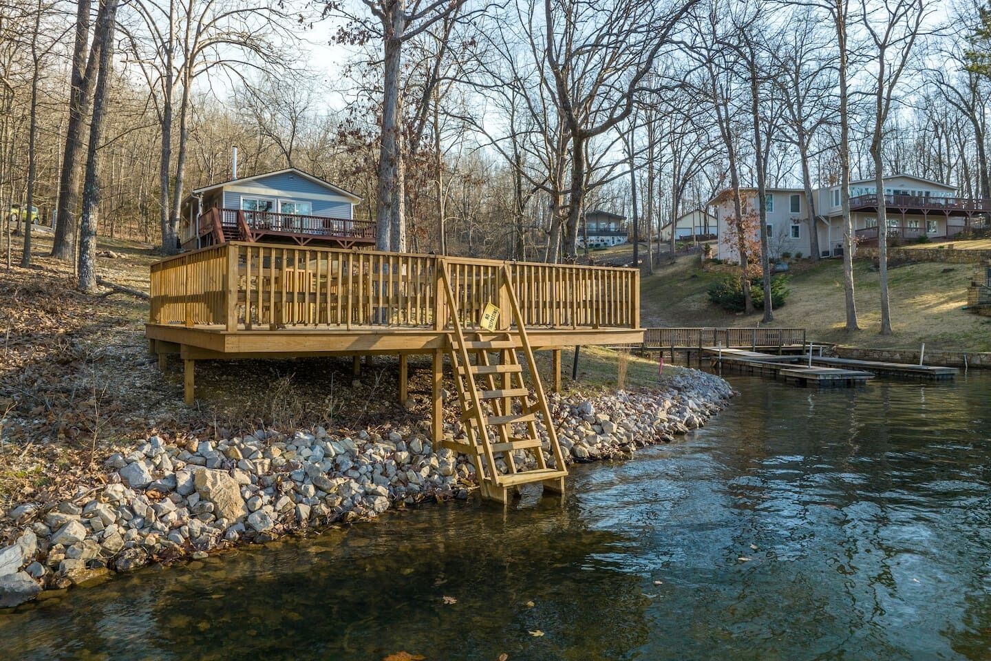 Serenity Cove Cottage on Lake Thunderbird