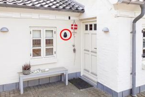 House | Exterior detail