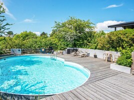 Casa | Piscina | Una piscina al aire libre