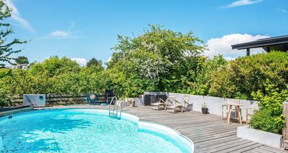 8 Person Holiday Home in Ebeltoft-by Traum