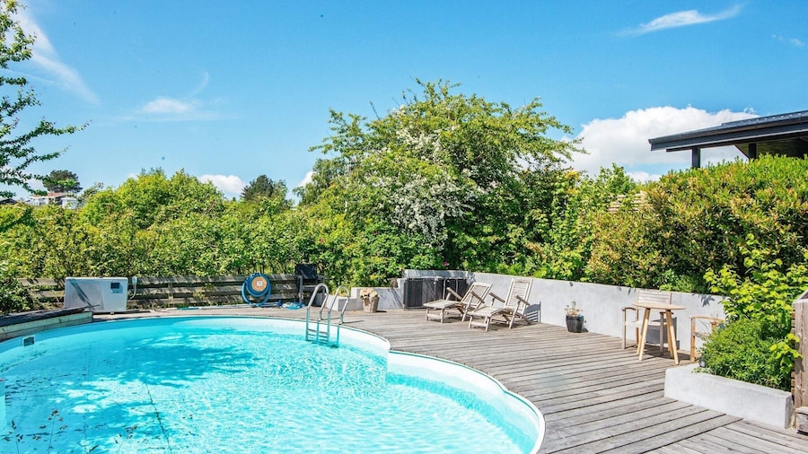 8 Person Holiday Home in Ebeltoft-by Traum