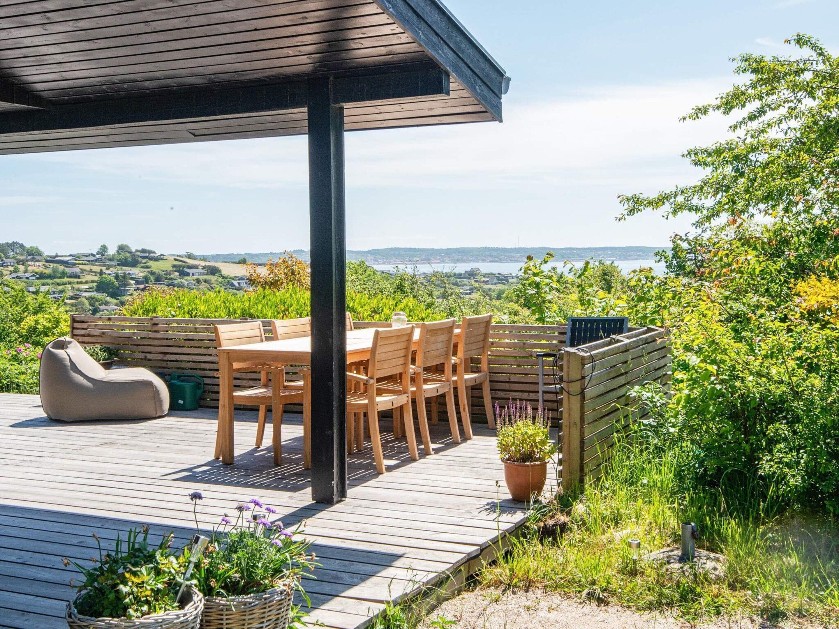 House | Water view