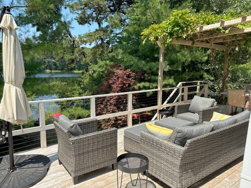 Waterfront Cottage Nestled In Wooded Privacy (2297)